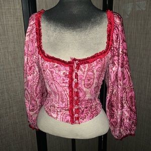 Free people Dare me velvet cropped top w/ ballon sleeves